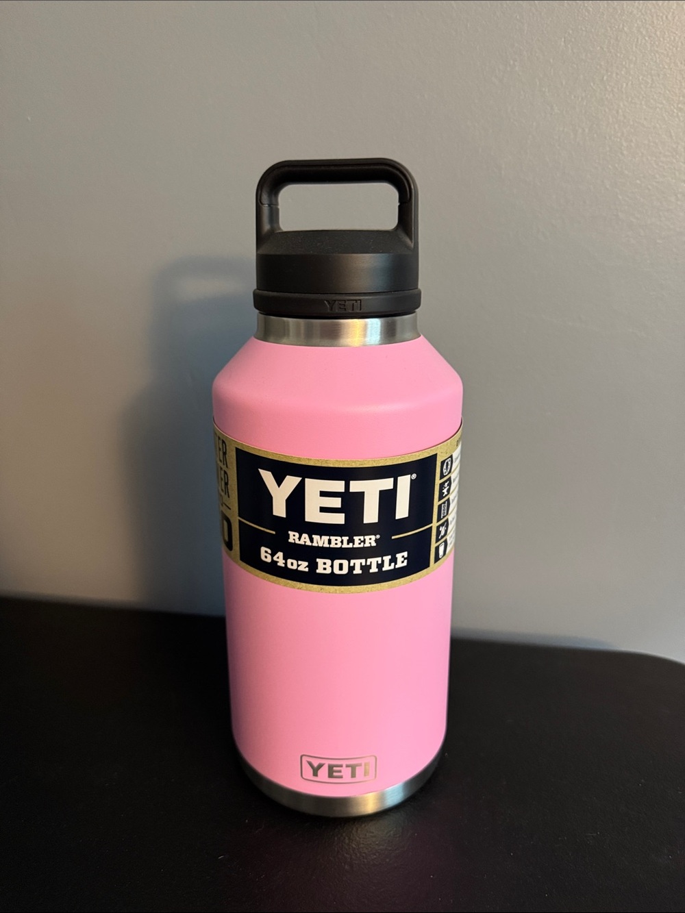 YETI Rambler 64oz Bottle * Never used